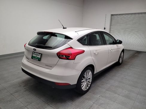 Used 2018 Ford Focus Titanium w/ Titanium Technology Package FWD image 9