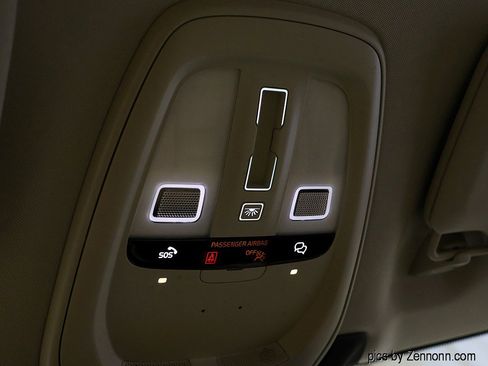 Used 2024 Volvo XC90 B6 Plus w/ Protection Package Premier image 24