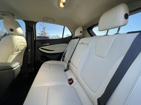 Used 2023 Buick Encore GX Select image 26