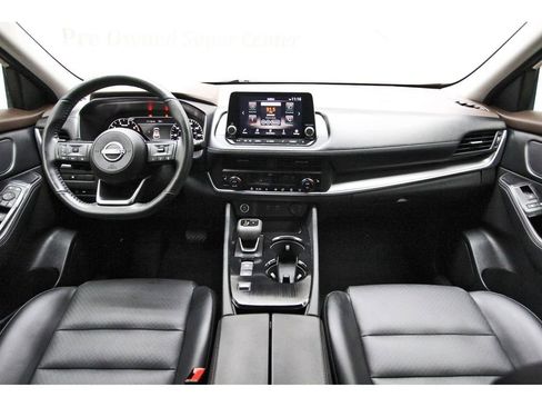 Used 2023 Nissan Rogue SV w/ SV Premium B Package FWD image 7