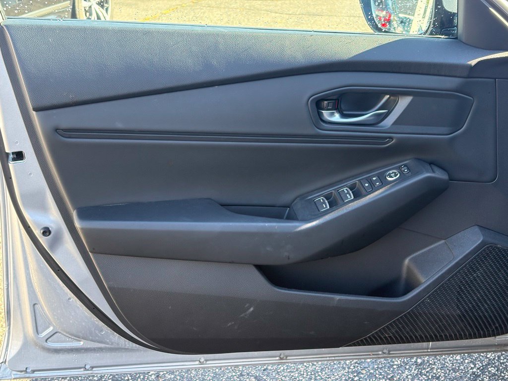 Used 2024 Honda Accord EX image 6