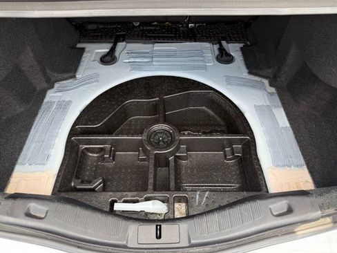Used 2020 Ford Fusion SEL FWD image 25