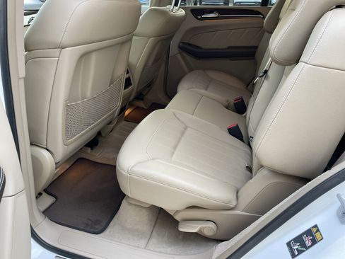 Used 2016 Mercedes-Benz GL 450 4MATIC image 40