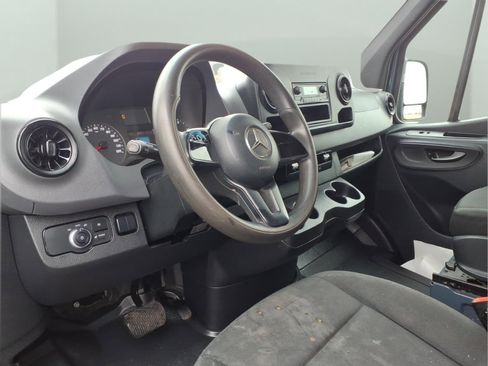 Used 2019 Mercedes-Benz Sprinter 144 Cargo image 9