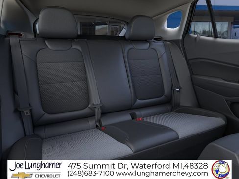 New 2026 Chevrolet Trax LT w/ Driver Confidence Package FWD image 17