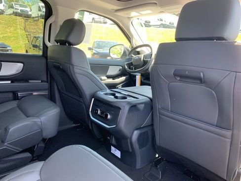 New 2026 Ford Expedition Max Active AWD/4WD image 14