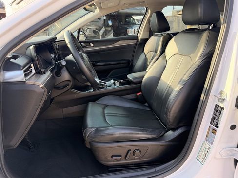 Used 2023 Kia K5 EX image 12