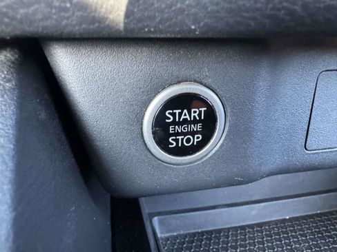 Used 2021 Nissan Rogue SV AWD/4WD image 38