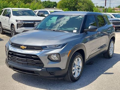 Used 2022 Chevrolet TrailBlazer LS image 1