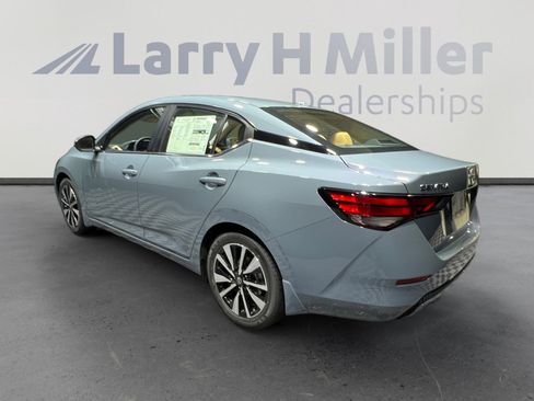 New 2025 Nissan Sentra SV w/ SV Premium Package image 3