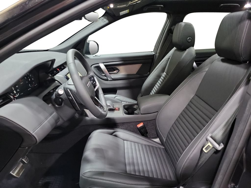 New 2024 Land Rover Discovery Sport Dynamic SE AWD/4WD image 13