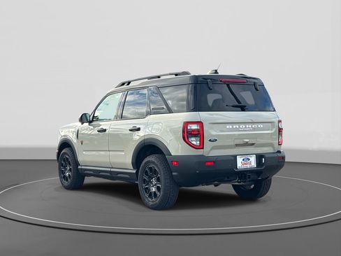 Used 2025 Ford Bronco Sport Badlands image 6
