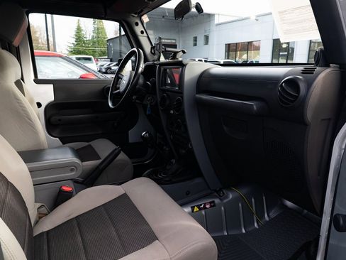 Used 2008 Jeep Wrangler X image 18