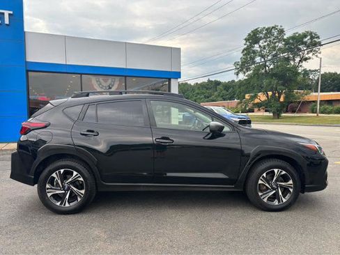 Used 2024 Subaru Crosstrek 2.0i Premium AWD/4WD image 12