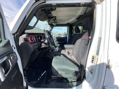 Used 2023 Jeep Gladiator Rubicon AWD/4WD image 6