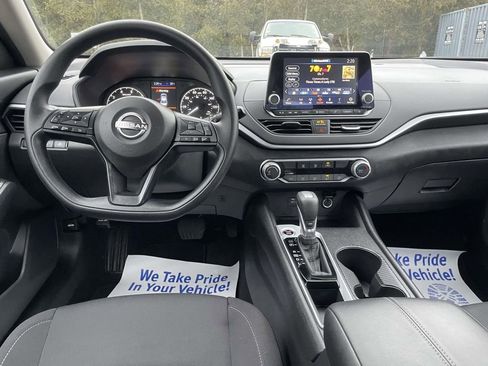 Certified 2025 Nissan Altima 2.5 S FWD image 15