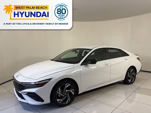 New 2025 Hyundai Elantra SEL FWD image 1