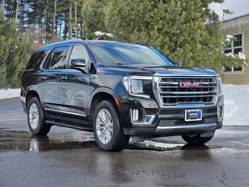 Used 2023 GMC Yukon SLT w/ SLT Premium Package image 1
