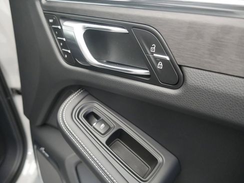 New 2026 Porsche Macan GTS AWD/4WD image 27