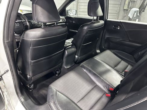 Used 2016 Honda Accord Sport image 24