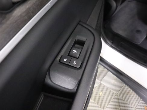 Used 2023 Jeep Grand Cherokee Limited image 33