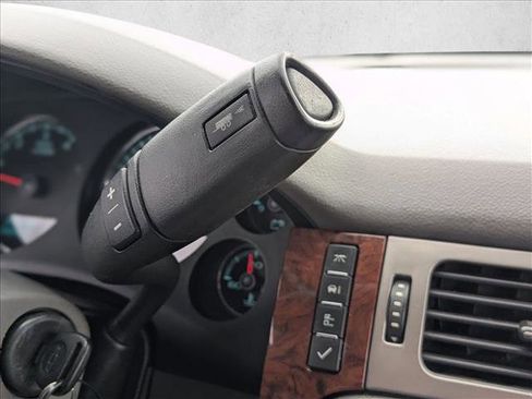 Used 2014 Chevrolet Tahoe LT image 12