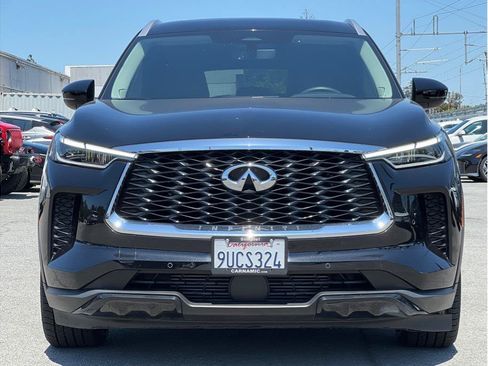 Used 2025 INFINITI QX60 Luxe FWD image 2