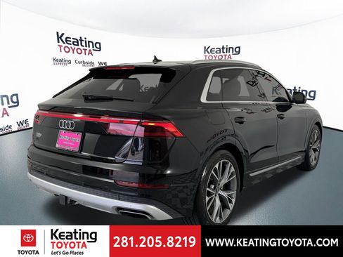 Used 2024 Audi Q8 Prestige w/ Prestige Package image 5
