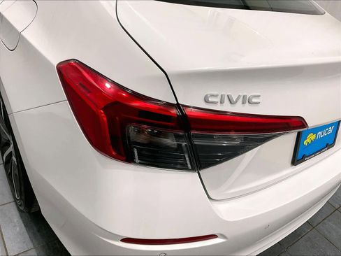 Used 2023 Honda Civic Touring image 34