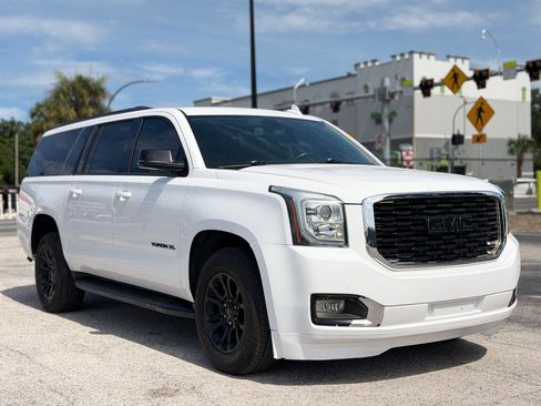 Used 2020 GMC Yukon XL SLE RWD image 7