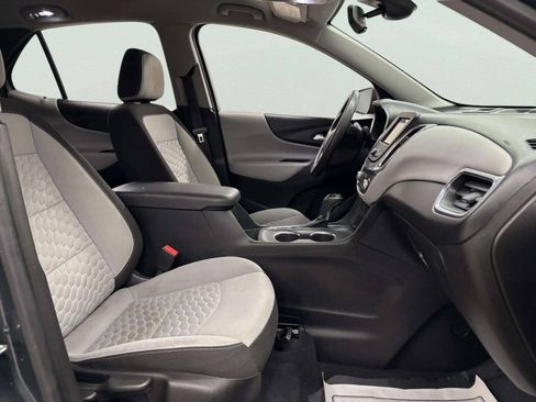 Used 2020 Chevrolet Equinox LT FWD image 22