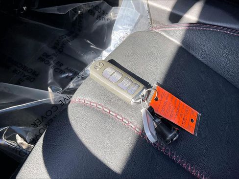 Used 2016 MAZDA MX-5 Miata Grand Touring image 11