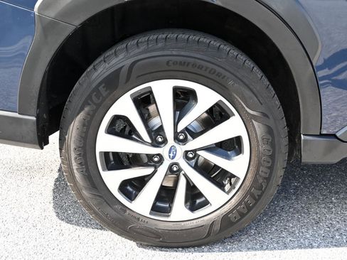 Used 2023 Subaru Outback Premium AWD/4WD image 24