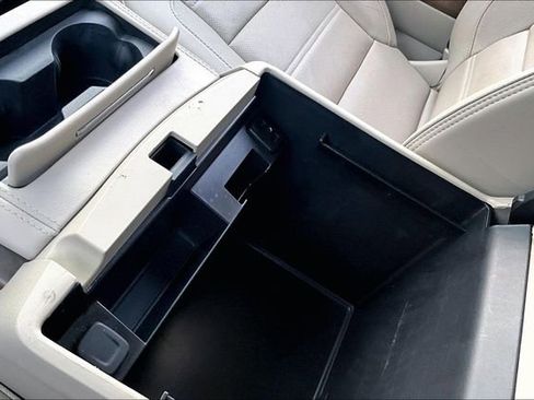 Used 2019 GMC Yukon Denali w/ Denali Ultimate Package image 16