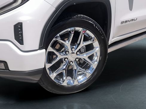 Used 2022 GMC Sierra 1500 Denali w/ Denali Reserve Package AWD/4WD image 4