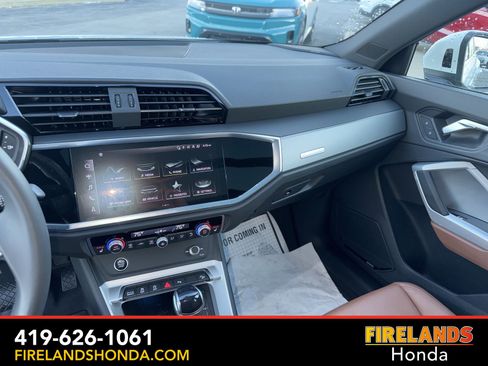 Used 2024 Audi Q3 2.0T Premium Plus image 23