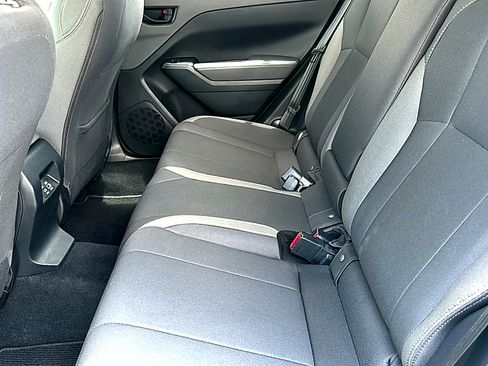 Used 2025 Subaru Crosstrek 2.0i Premium AWD/4WD image 19