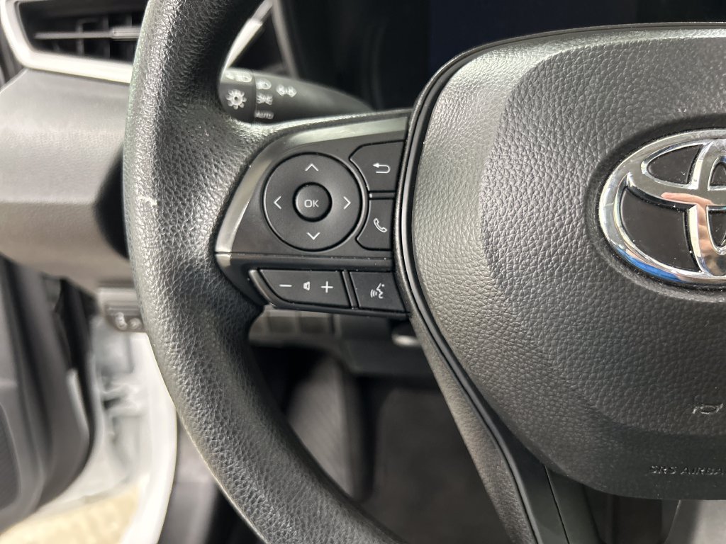 Used 2026 Toyota Corolla LE FWD image 22