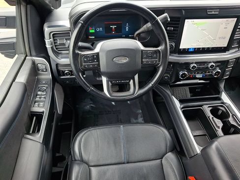 Certified 2025 Ford F450 Platinum AWD/4WD image 11