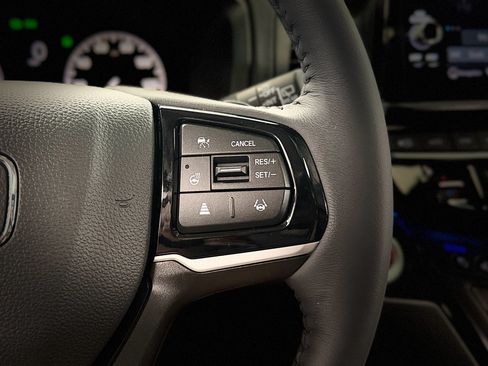 Used 2026 Honda Odyssey Elite image 21