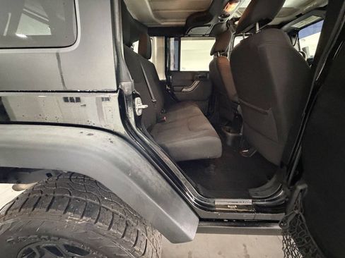 Used 2015 Jeep Wrangler Unlimited Sport AWD/4WD image 20