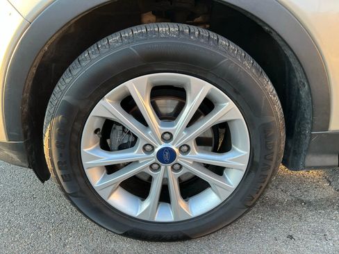 Used 2017 Ford Escape S image 26