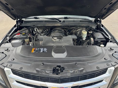 Used 2020 Cadillac Escalade ESV Luxury AWD/4WD image 26