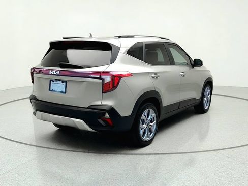 Certified 2024 Kia Seltos S FWD image 6