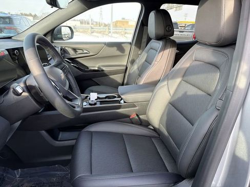 New 2026 Chevrolet Equinox LT w/ Convenience Package II image 24