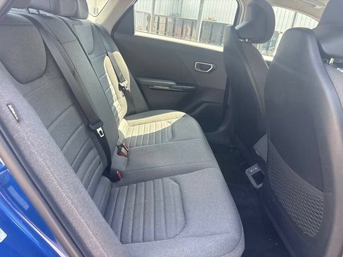 Used 2025 Kia K4 EX FWD image 16