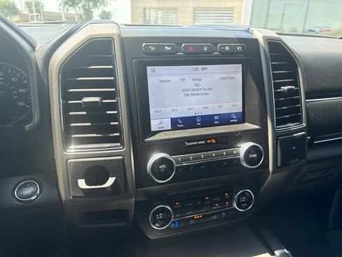 Used 2020 Ford Expedition XLT w/ Equipment Group 202A AWD/4WD image 8