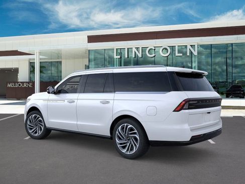 New 2025 Lincoln Navigator L Reserve image 4