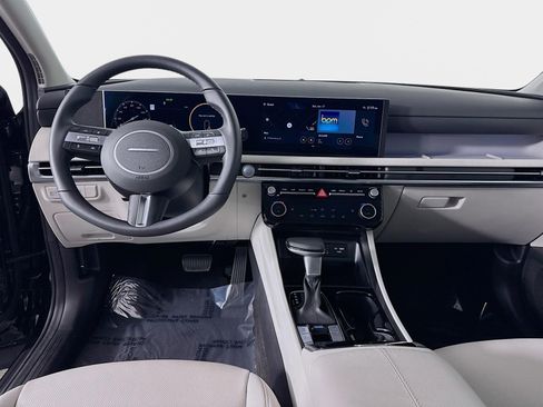 Certified 2025 Hyundai Tucson SEL image 24