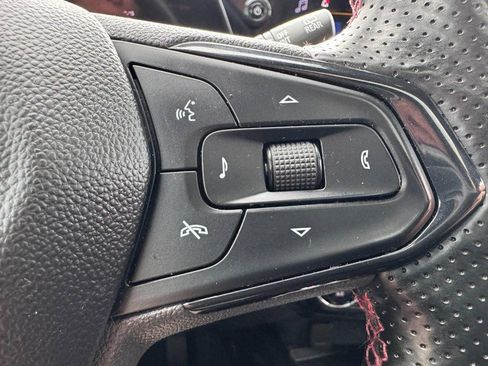 Used 2024 Chevrolet Trax RS w/ Sunroof Package image 18